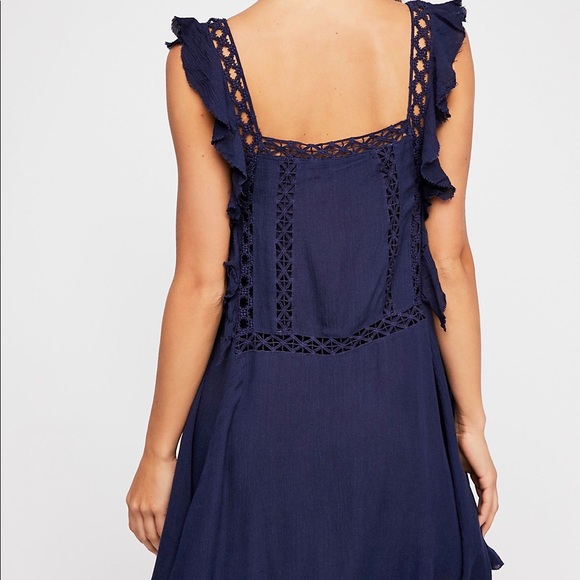 Mini dress - Picture 2 of 5